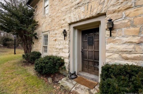 264 Taconic Rd, Salisbury CT  06079-8002 exterior