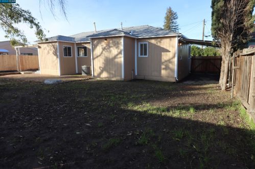 50 Banchio St, West Pittsburg CA  94565-3427 exterior