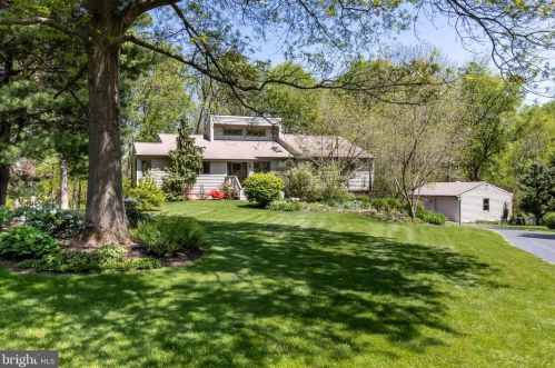 211 Whitestone Dr, Kennett Sq, PA 19348-1329