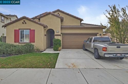 2243 Eastport Dr, Oakley CA  94561-3539 exterior