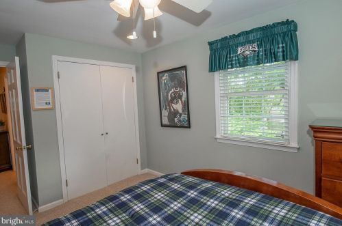 614 Westwind Dr, Berwyn PA  19312-1144 exterior
