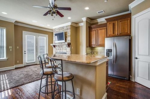 7926 Bishop Rd, Plano TX  75024-4016 exterior