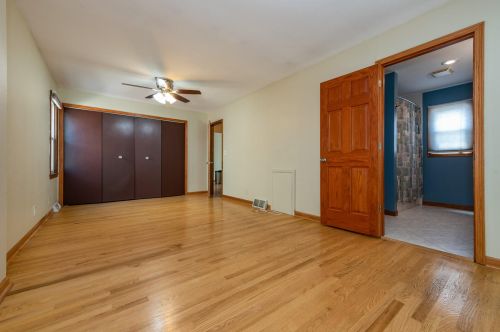 2325 89, Milwaukee WI 53226-1802 exterior