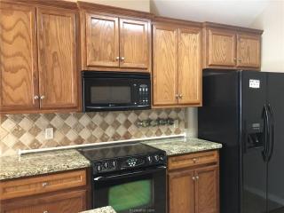 216 Passendale Ln, College Station TX  77845-4060 exterior