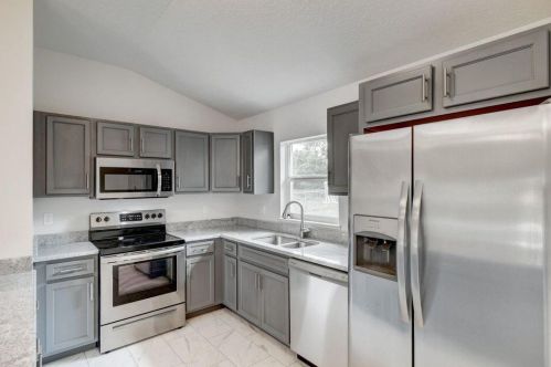 2238 Gaslight St, Fort Pierce, FL 34952-7331