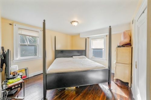 250 Park St, East Orange NJ  07017-1846 exterior