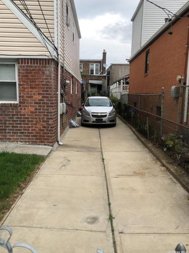 116-45 148th St, Jamaica, NY 11436