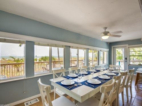 6000 Gulf Rd, Fort Myers Beach FL  33931-4315 exterior