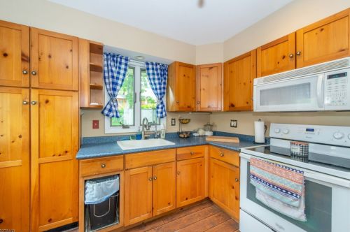 50 Broadway, Hopatcong NJ  07843-1147 exterior