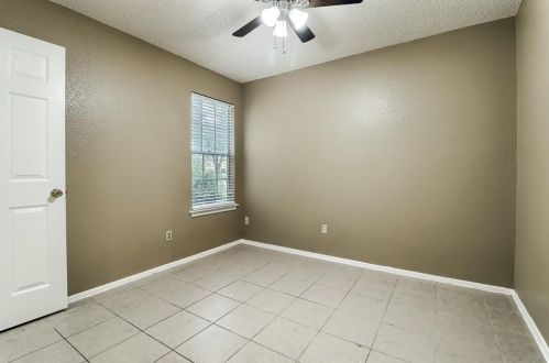 12302 Dellrey Dr, Austin TX 78758-2503 exterior