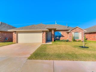 11749 8th St, Yukon, OK 73099-6773