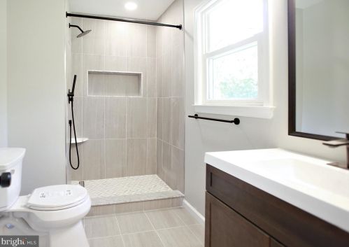 1396 Harris Rd, Dresher PA  19025-1104 exterior