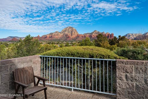 325 Panorama Blvd, Sedona AZ 86336-5537 exterior