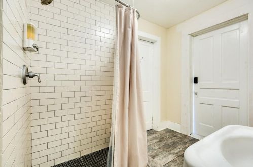 1701 21st St, Galveston TX 77550-4606 exterior