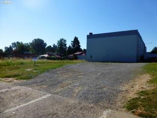 350 2nd St, Damascus OR  97080 exterior