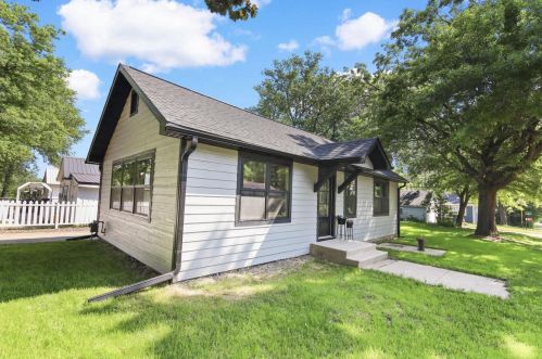 11618 Maple Beach Dr, Edgerton WI  53534-9078 exterior