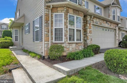 430 Montego Ct, Navy Sup Dpt, PA 17050-2497