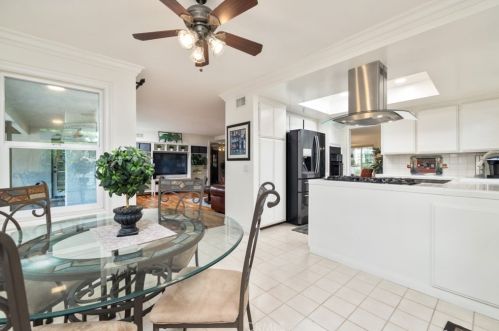 1350 Comstock Ave, Glendora CA 91741-2721 exterior