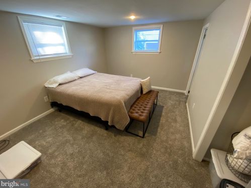 26 Auburn Dr, New Castle DE 19720-2305 exterior