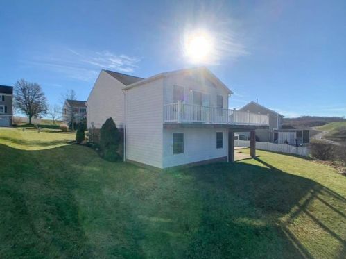 152 Trotwood Dr, Canonsburg, PA 15317-9768