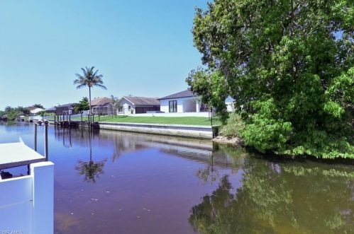 2227 2 Ter, Cape Coral FL  33990-1024 exterior
