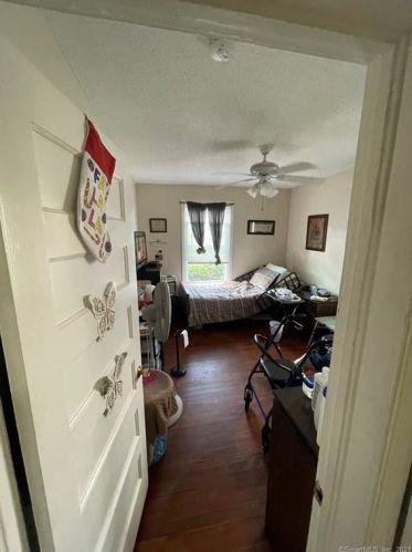 65 Roberts St, New Britain CT  06051-3415 exterior