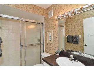 823 Audubon Dr, Bradenton, FL 34209-7303