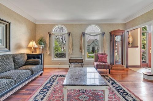 1554 Alaqua Dr, Sewickley, PA 15143-9558