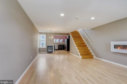 2417 Grays Ferry Ave, Philadelphia PA  19146-2450 exterior