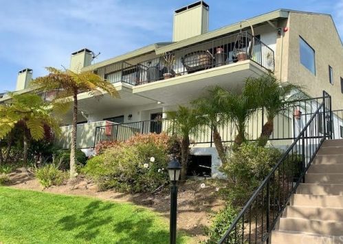 222 Irena Ave, Redondo Beach, CA 90277-3430