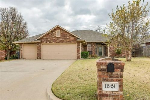 11924 6th St, Yukon, OK 73099-6528