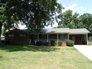 2706 Crestwood Dr, Burlington, NC 27215-5334