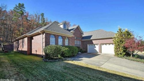 159 Mountain Valley Dr, North Little Rock, AR 72113-6995
