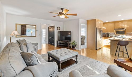 831 Mohican Way, Redwood City CA  94062-3416 exterior