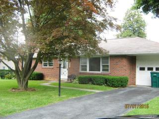 3215 Highland Dr, Easton, PA 18045-2011