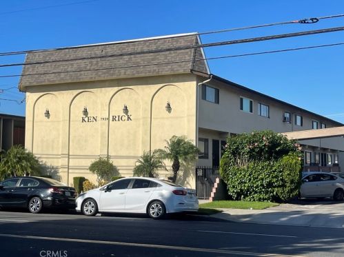 7929 Stewart And Gray Rd, Downey CA  90241-4759 exterior