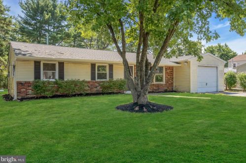 207 Piute Trl, Browns Mills NJ  08015-6125 exterior