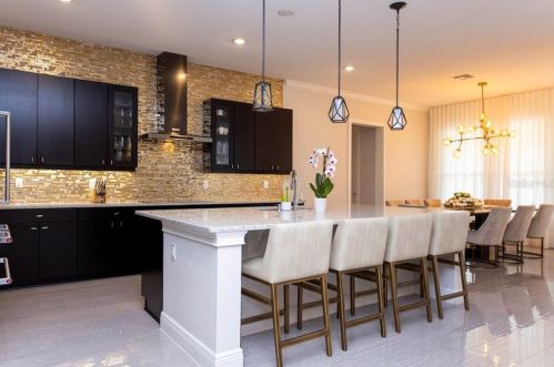 8035 Chilton Dr, Orlando FL 32836 exterior