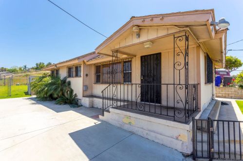 5277 Santa Margarita St, San Diego, CA 92114-3710