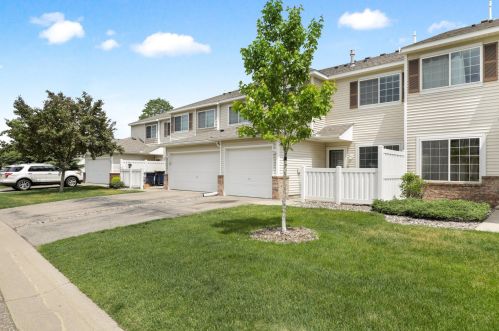 15883 Flute Way, Saint Paul, MN 55124-6011
