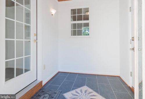 253 Pond Dr, Hockessin DE  19707-9241 exterior