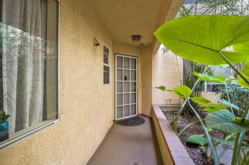 1207 Obispo Ave, Long Beach, CA 90804-3865