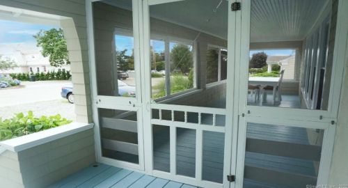 14 Shore Ave, Groton CT  06340-5812 exterior