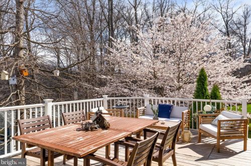 15 Lackawanna Ln, Falling Waters WV  25419-9402 exterior