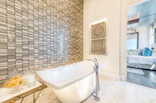 16035 Vetta Dr, Montverde FL  34756-3520 exterior