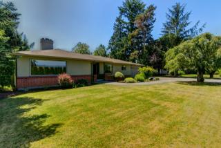 906 Main St, Everson, WA 98247-9530