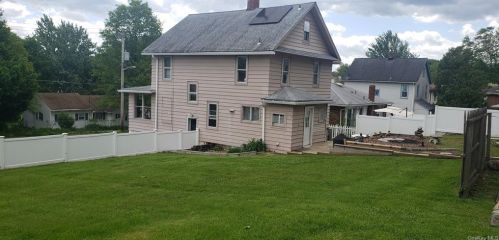 31 Irwin Ave, Middletown, NY 10940-3229
