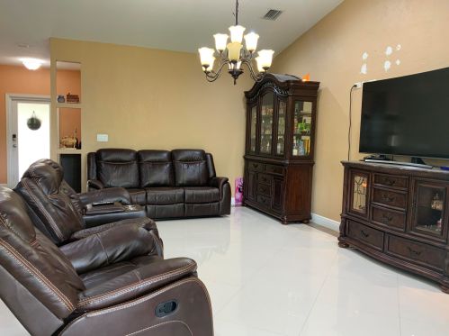 1959 Monks Ct, West Palm Beach, FL 33415-9162