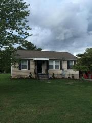 5734 Wooddale Dr, Knoxville, TN 37912-2616