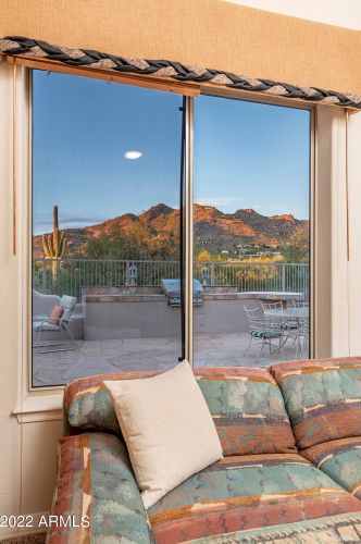 6256 Amber Sun Dr, Scottsdale AZ 85266-7035 exterior